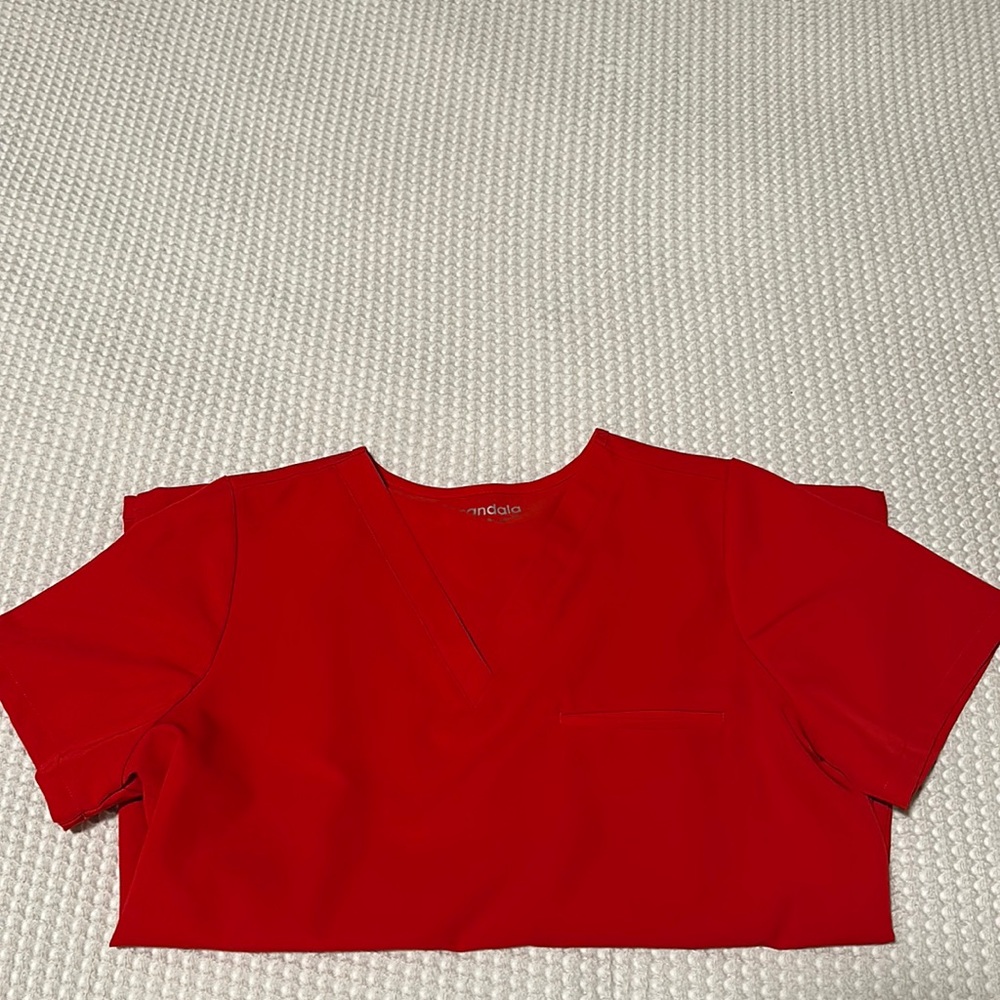 MANDALA RED SCRUB TOP